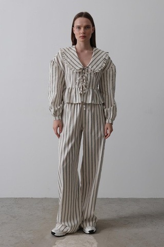 Bebe Yakalı Önü Bağlamalı Takım - Natür Natür