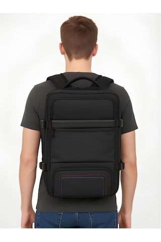 Seyahat Sırt Çantası Laptop Bölmeli Genişletilebilir 17.3" İnç Usb Aparatlı 8683255013791 Siyah