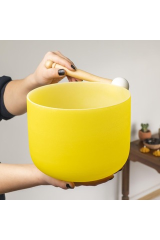 Yelow Kristal Quartz Kase Outside