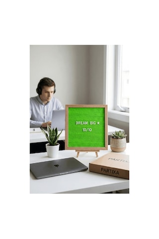 Ahşap Harfli Yazı Panosu 25,5x25,5 Cm Premium Gerçek Çam Çerçeve 340 Parça Harf Seti Standlı Duvara Asılabilir Keçe İçli Çok Renkli