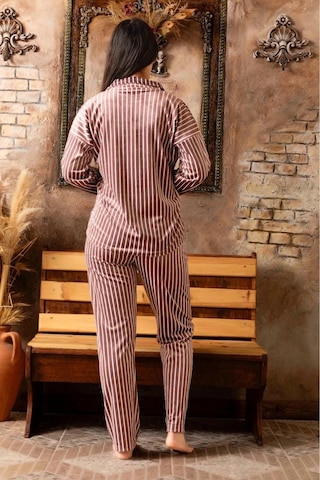 Sude Kadın Kışlık Gömlek Yaka Kadife Çizgili Pijama Takımı P200/840 - 1 Adet 001