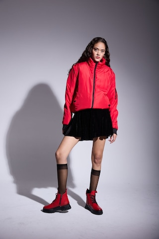 Freemen Kadın Kırmızı Astarlı Dik Yaka Mevsimlik Su Ve Rüzgar Geçirmez Mont Kırmızı