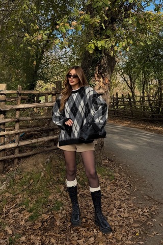 Siyah Baklavalı Kazak - 7183 Siyah