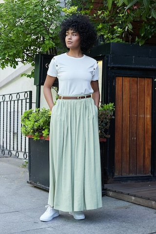 Kadın İpeksi Dokulu Modal Kumaş Cepli Beli Lastikli Bilek Boy Uzun Etek Deri Kemer Dahil -yağ Yeşili Yağ Yeşili