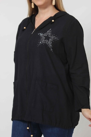 B1016s Siyah Yıldız Baskılı Kapüşonlu Fermuarlı Ceket 001
