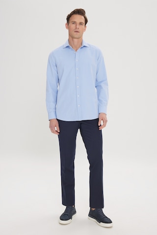 Erkek Acık Mavı Pamuklu Slim Fit Dar Kesim Çizgili Klasik Yaka Gömlek Acık Mavı