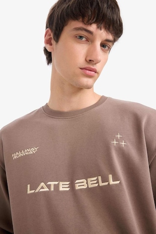 Defacto Boxy Fit Bisiklet Yaka Baskılı Sweatshirt F0117ax25aubn571 Kahve