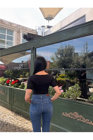 WeShaya Kadın Siyah Kare Yaka Kısa Kollu Viskon Badi Tişört Siyah