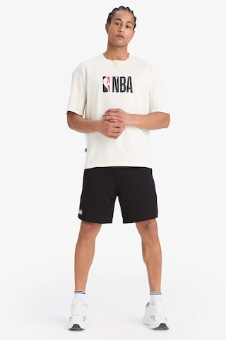 DeFactoFit NBA Wordmark Oversize Geniş Kalıp Bisiklet Yaka Kısa Kollu Tişört W6365AZ25SMER105
