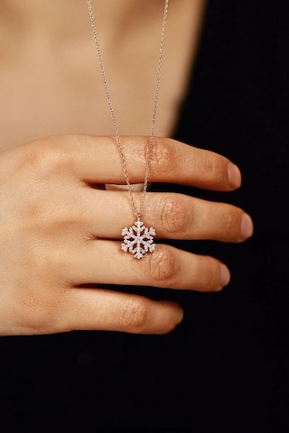 Zirkon Taşlı Rose Kar Tanesi Gümüş Kolye