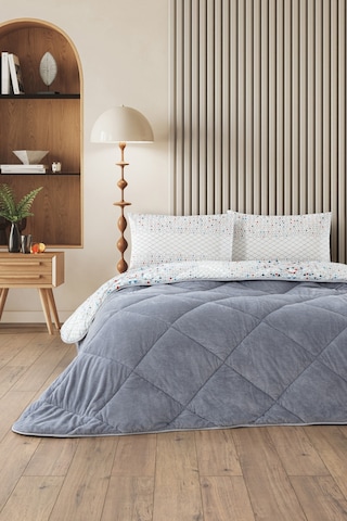 Evoria Battal Boy Lüx Wellsoft Yorgan Çift Taraflı - 2 Adet Yastık Kılıflı Yorgan Seti 215x235 Cm Gri