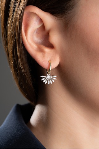 Çekirdekjewelry Kadın 925 Ayar Gümüş Işıltılı Küpe Modern Ve Şık Model Çok Renkli
