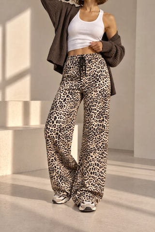 Bbbutikbasic Kadın Leopar Desenli Beli Lastikli Bol Paça Pantolon My3535