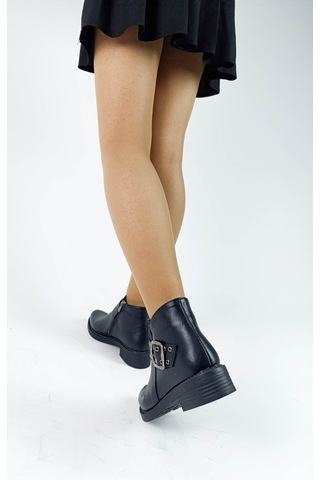 Siyah Renk Fermuarlı Cilt Deri Kemer Aksesuarlı Kadın Bot Siyah