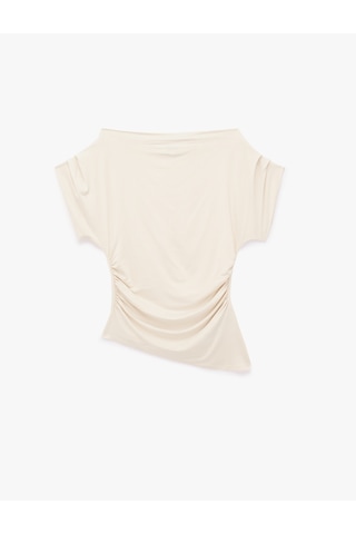 Koton Slim Fit Asimetrik Kesim Kayık Yaka Omzu Açık Kısa Kollu Viskon Bluz Ekru 7wak80011pk