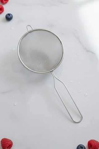 Paslanmaz Çelik Kalaylı Süzgeç 17 Cm Çok Renkli
