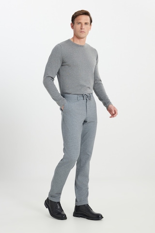 AC&Co / Altınyıldız Classics Erkek Grı Relax Fit Rahat Kesim Beli Bağlamalı Esnek Takım Elbise Pantolonu Gri