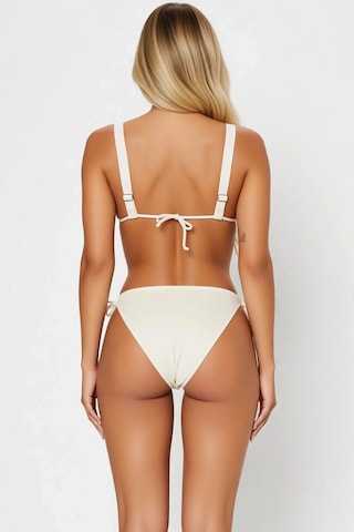 Benerly Kadın Bikini Takımı Üçgen Kesim Kapsız Üst Yüksek Bel Bağlamalı Y Ekru