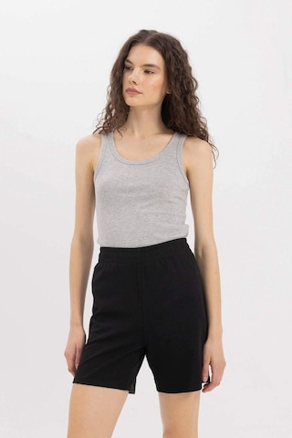 Defacto Slim Fit Dar Kesim U Yaka Basic Düz Ribana Atlet C9826axnsgr210 Gri