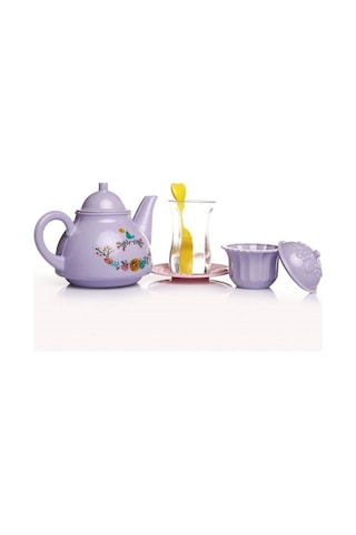 Kutulu Çay Vakti Ince Belli Bardaklarla Urt-011-001