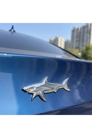 Oto Arma Metal 3D Köpekbalığı Shark Arması Araba Dekorasyon Aksesuarı Krom 8cm GLZ00601152