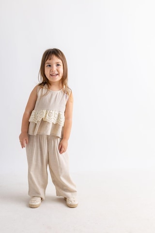 Oliventhekid Beli Tamtur Dantelli Kolsuz Keten Kız Çocuk Bluz Bej Bej