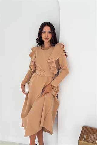 Neşeli Butik Kadın Kol Fırfırlı Kemerli Midi Boy Elbise Nbk4309 Bej