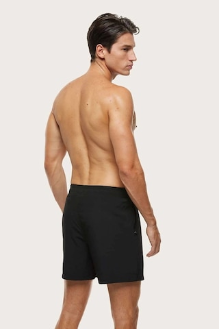 Angelsin Erkek Basic Standart Boy Mayo Fermuarlı Cepli Deniz Şortu - Siyah