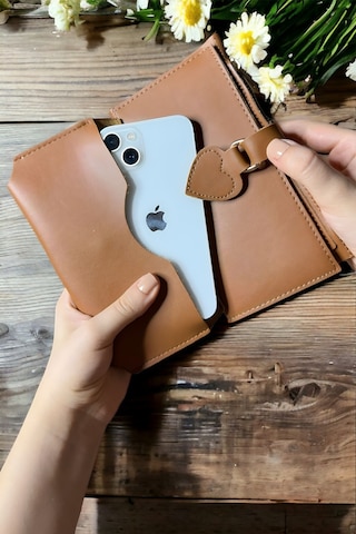 Ayleen Ayz İsme Kişiye Özel Hediye Yumuşak Derili Tokalı Ve Çok Bölmeli Taba Bayan Kadın Cüzdan Aksesuar Kartlık Telefon Bölmeli Taba