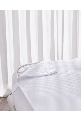 Madame Coco Elodie Sıvı Geçirmez Tek Kişilik Köşe Lastikli Yatak Alezi - Beyaz 8684427302354 Çok Renkli