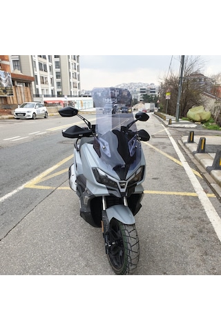 Motocam Sym Adx 250 Ön Cam 2024-2026 Model 65cm Füme Renkli 4mm Orta Boylu