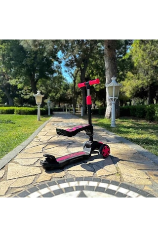 Cool Wheels Oturaklı Scooter Pembe Işıklı 50 Kg Pembe
