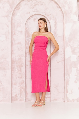 Darlin Moda Kadın Bodycon Straplez Bürümcük Midi Elbise Açık Pembe