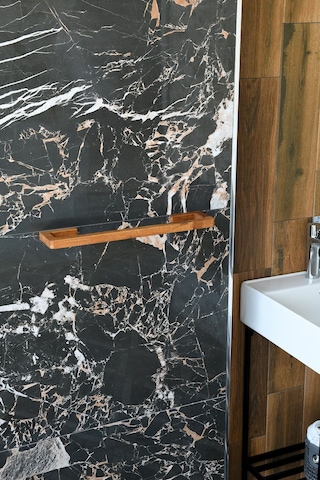 Yapışkanlı Havluluk Ahşap Havluluk Ahşap