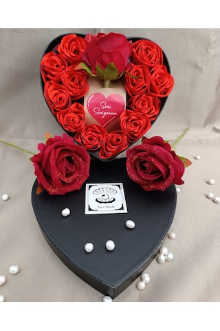 İnci Mode Seni Seviyorum 12+1 Çiçekli Kalpli Kutu Hediyelik Çiçek Kutusu Siyah