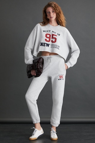 Gloryy  Kadın Comfort Fit Baskı Detaylı Lastikli Paça Organik Pamuklu Grimelanj Eşofman Takımı