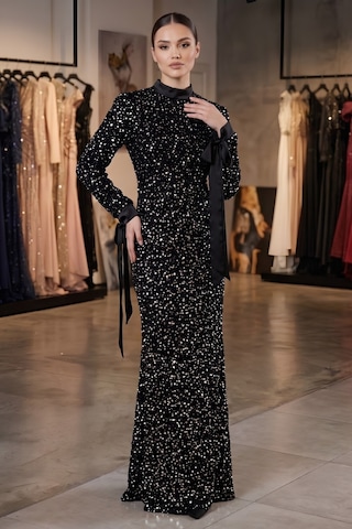 Dorne Moda Payetli Kemer Detaylı Uzun Kollu Balık Model Abiye Elbise Altın Altın