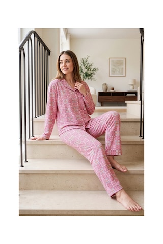 Nisanca Kışlık Düğmeli Ekose Desen Yılbaşı Temalı Kadın Süet Pijama Takımı Pembe