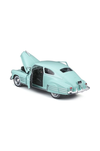 1:25 1948 Chevrolet Fleetline Aerosedan Açık Yeşil 32921-01