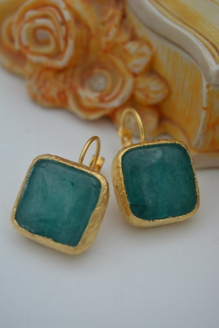 Stoneage Jade Taşli El Yapimi Küpe Altın