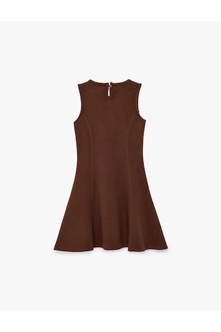 Koton Pamuklu Slim Fit A Kesim Bisiklet Yaka Kolsuz Elbise Kahverengi 7wkg80041ak Kahve