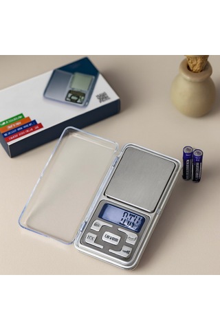 Mini Hassas Terazi 300g/0.01g 6x12 Cm Şeffaf Kapaklı, Pilli Çok Renkli