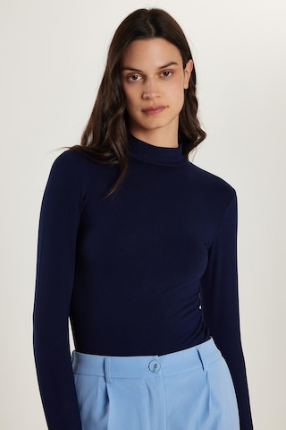 Tudors Kadın Regular Fit Klasik Kesim Viskon Kumaş Balıkçı Yaka Lacivert Bluz -34619 Lacivert
