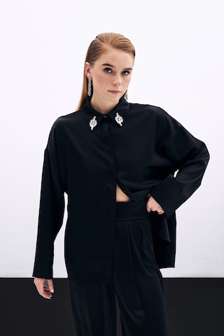 Sateen Aksesuar Detaylı Gömlek - Siyah-135822 Siyah
