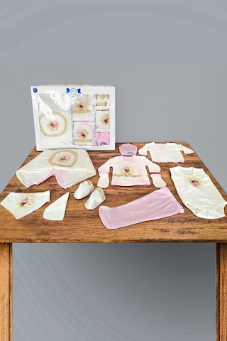 Pembe Çiçekli 10 Parça Hastane Çıkışı Kız Bebek Giyim Ekru - Pembe