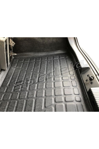 2004 Ford Focus 1 Hb Bagaj Havuzu Araca Özel 3D Badela Marka