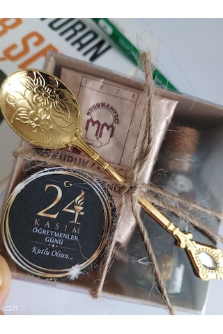 Farklı Market 24 Kasım Öğretmenler Günü Hediyesi 15 Adet