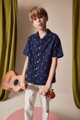 DeFacto Erkek Çocuk Oversize Geniş Kalıp Polo Yaka Brode Kısa Kollu Gömlek D8339A825SMNV248