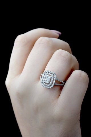 0.75 Ct Modern Tasarım Baget Kare Tektaş Yüzük