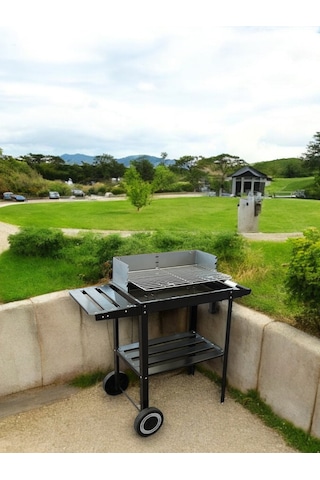 Pratik Kömürlü Mangal Rüzgar Korumalı Barbekü-yan Ve Orta Raflı T